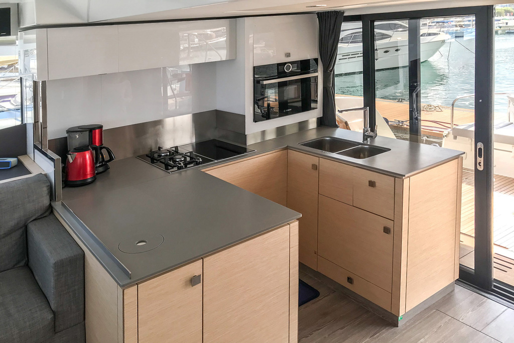 Fountaine Pajot MY44